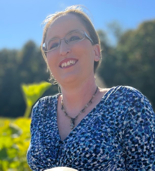 Author photo of Amy Daniels